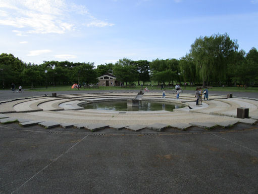 おでかけ 舎人公園 目玉はソリゲレンデ 遊具も少々 さいたま大宮ぷらっと